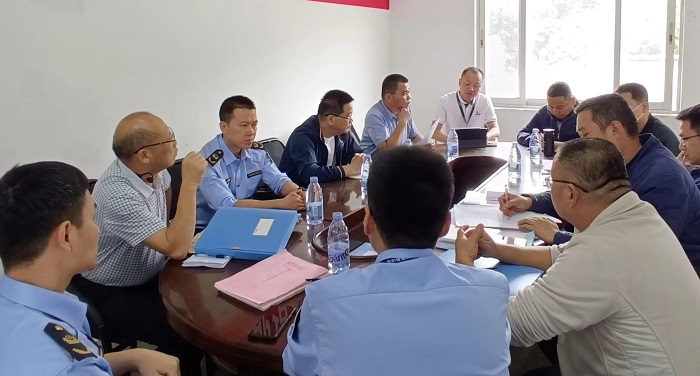 F:\yf\官網oa推文及圖片年‚209\省、市、區各級市場監督管理局蒞臨曠遠能源股份有限公司督導調研燃氣特種設備安全工作(1)\省、市、區各級市場監督管理局檢查圖片.jpg